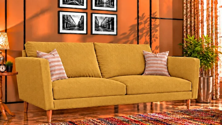 Maurice SR 12 on a sofa
