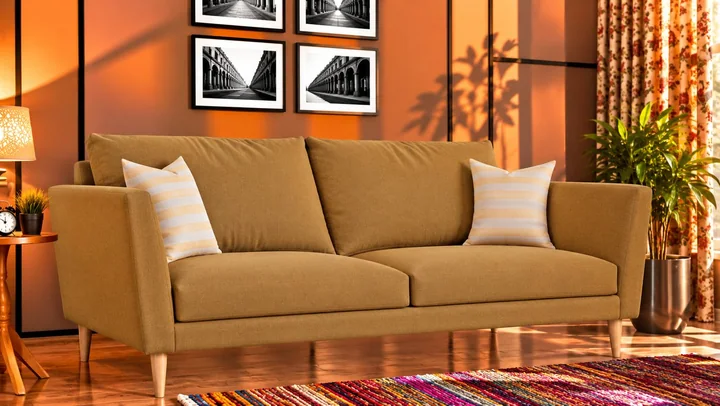 Pastel SR 40 on a sofa