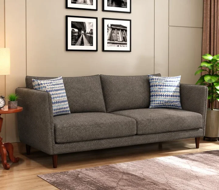 Rome SR 42 on a sofa