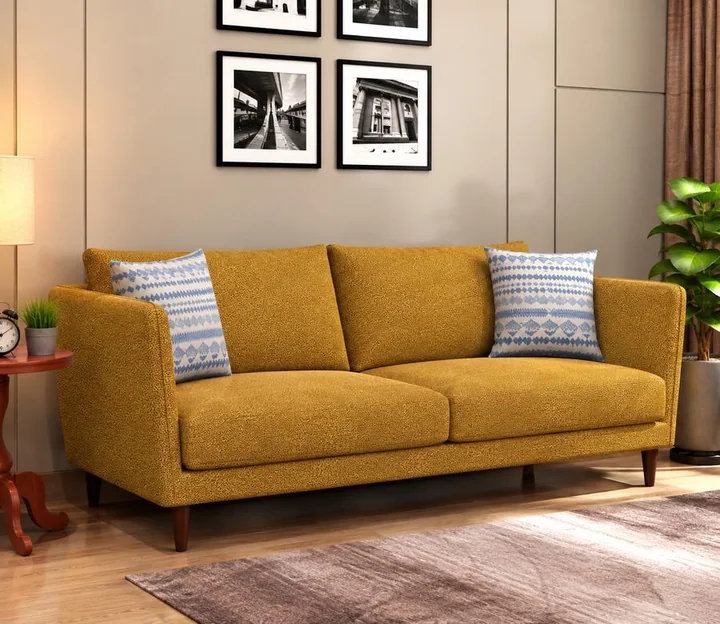 Rome SR 49 on a sofa