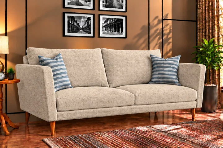 Stellar SR 01 on a sofa
